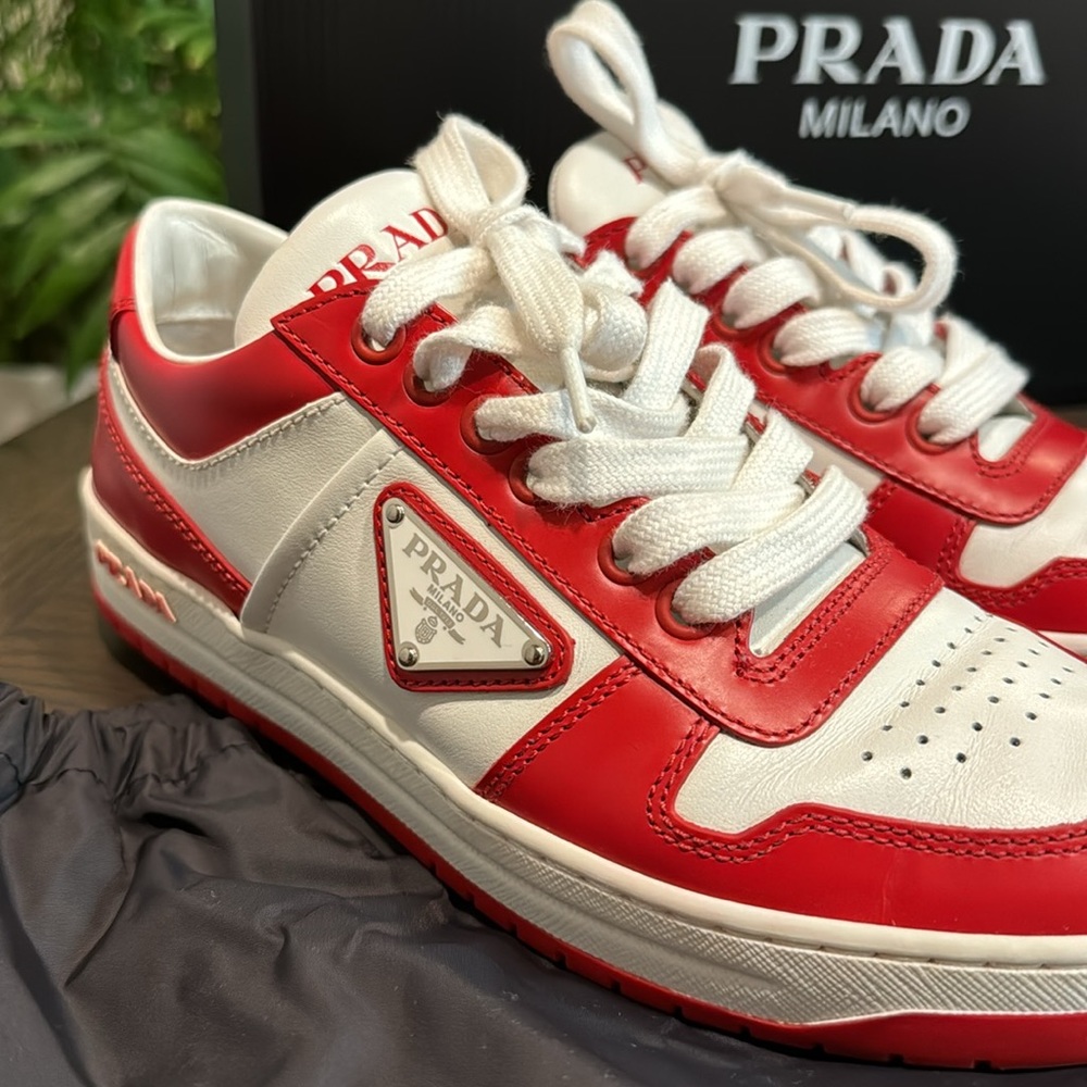 PRADA logo low top sneaker